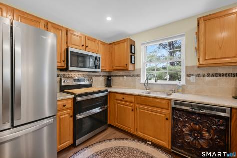 2202 Meadowview Drive East Windsor CT 06088