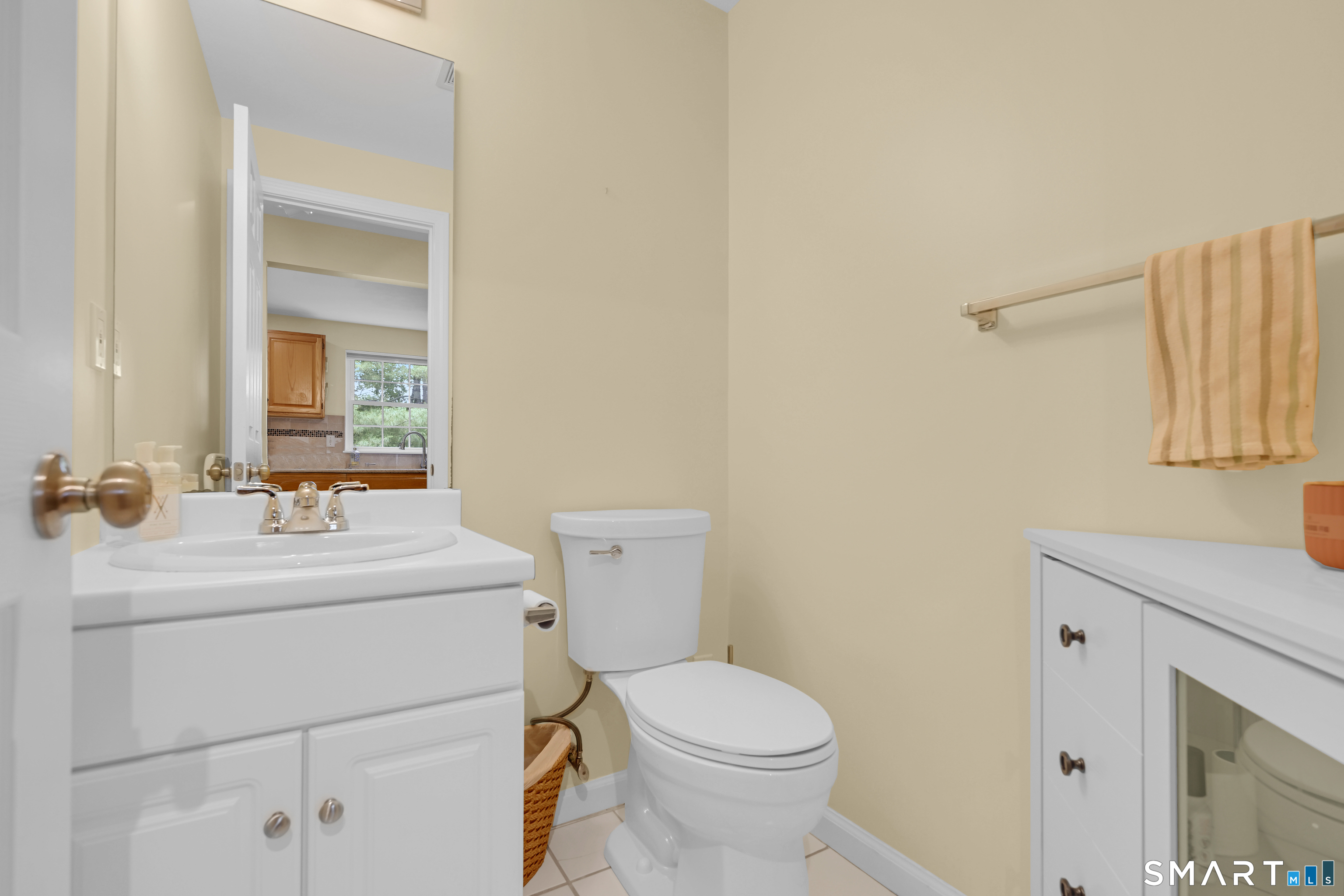 2202 Meadowview Drive East Windsor CT 06088