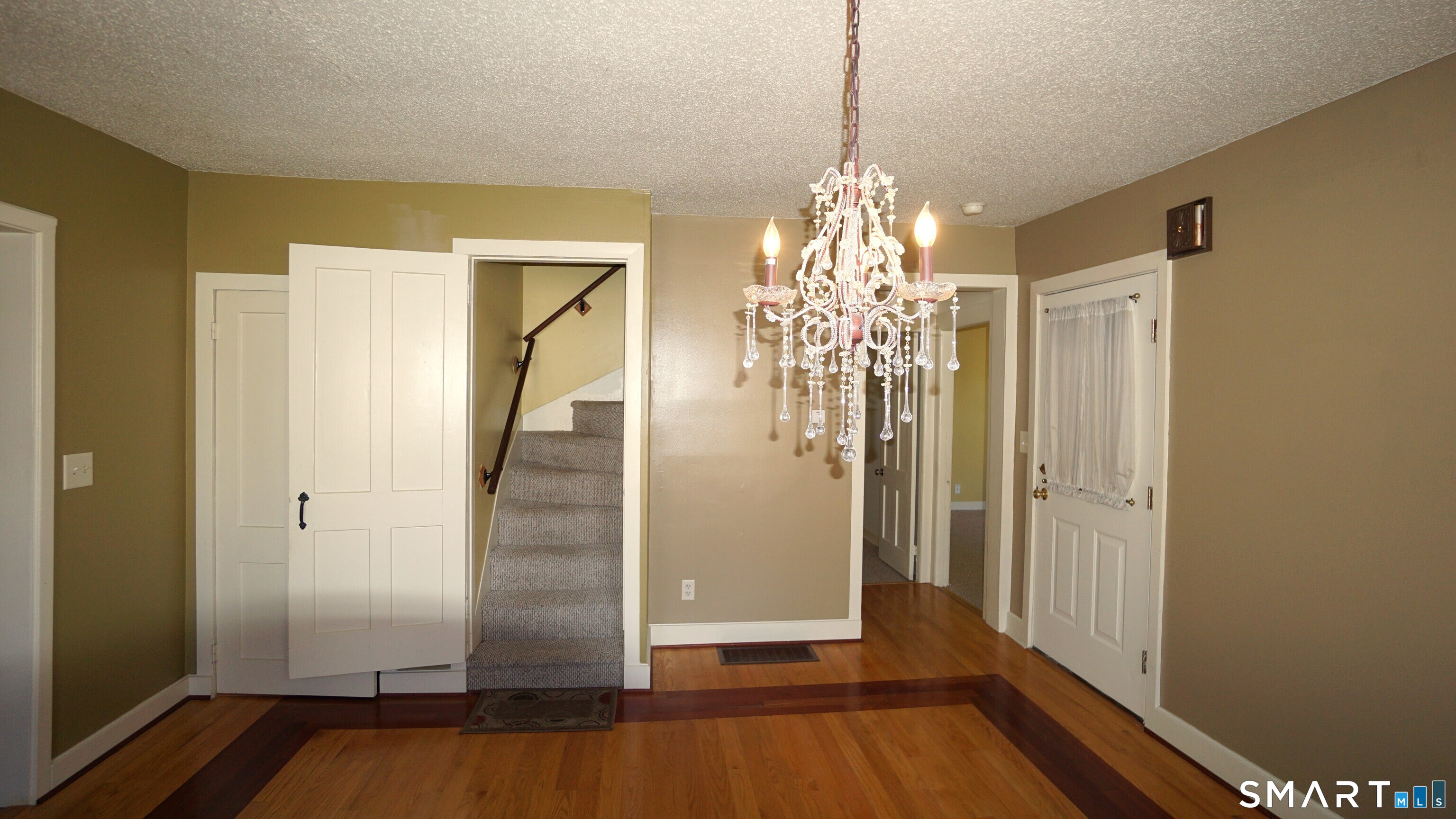 42 Woodbridge Street Manchester CT 06042