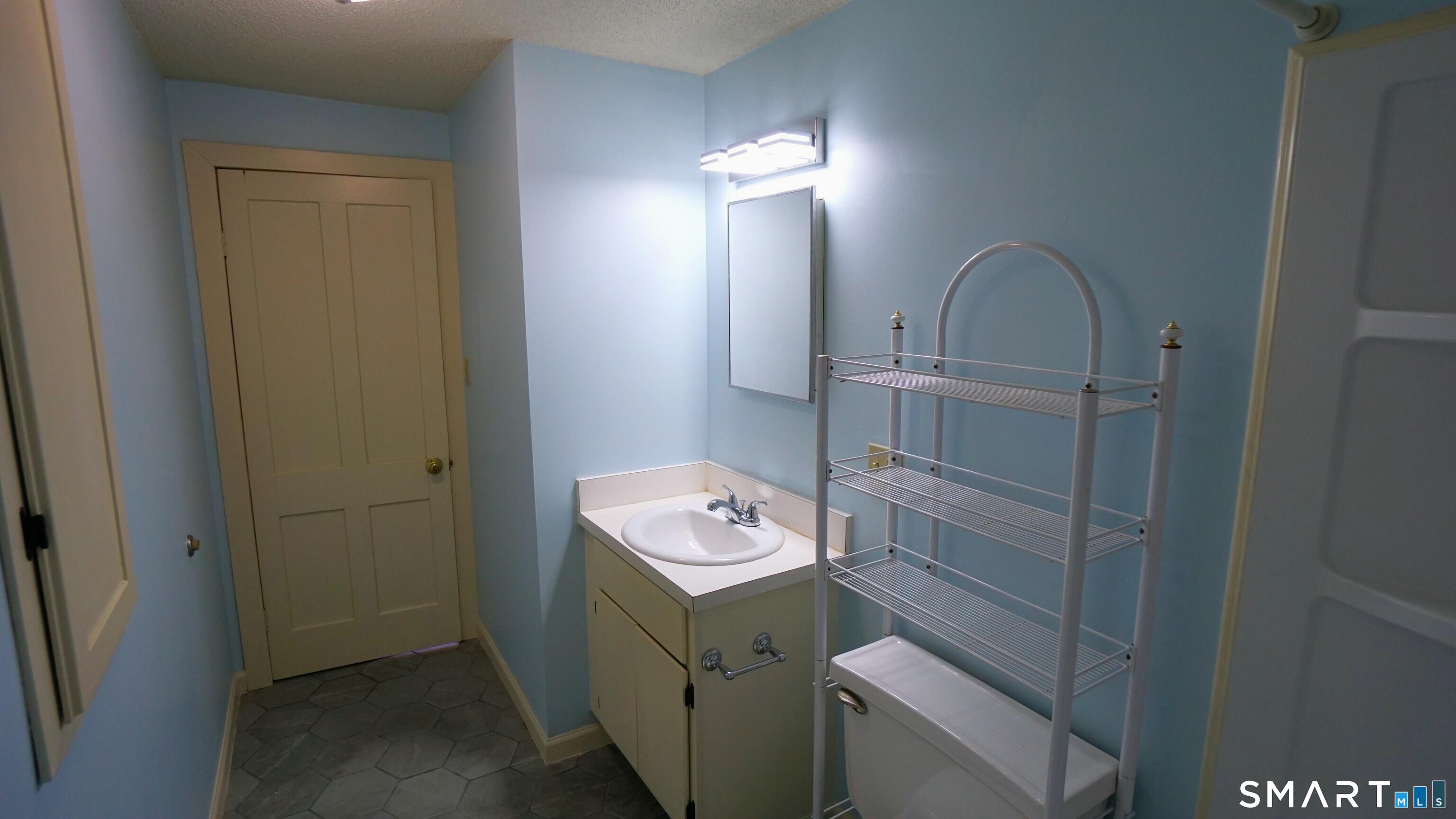 42 Woodbridge Street Manchester CT 06042