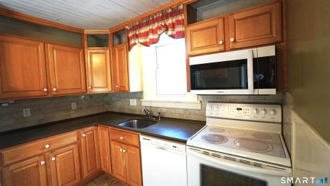 42 Woodbridge Street Manchester CT 06042