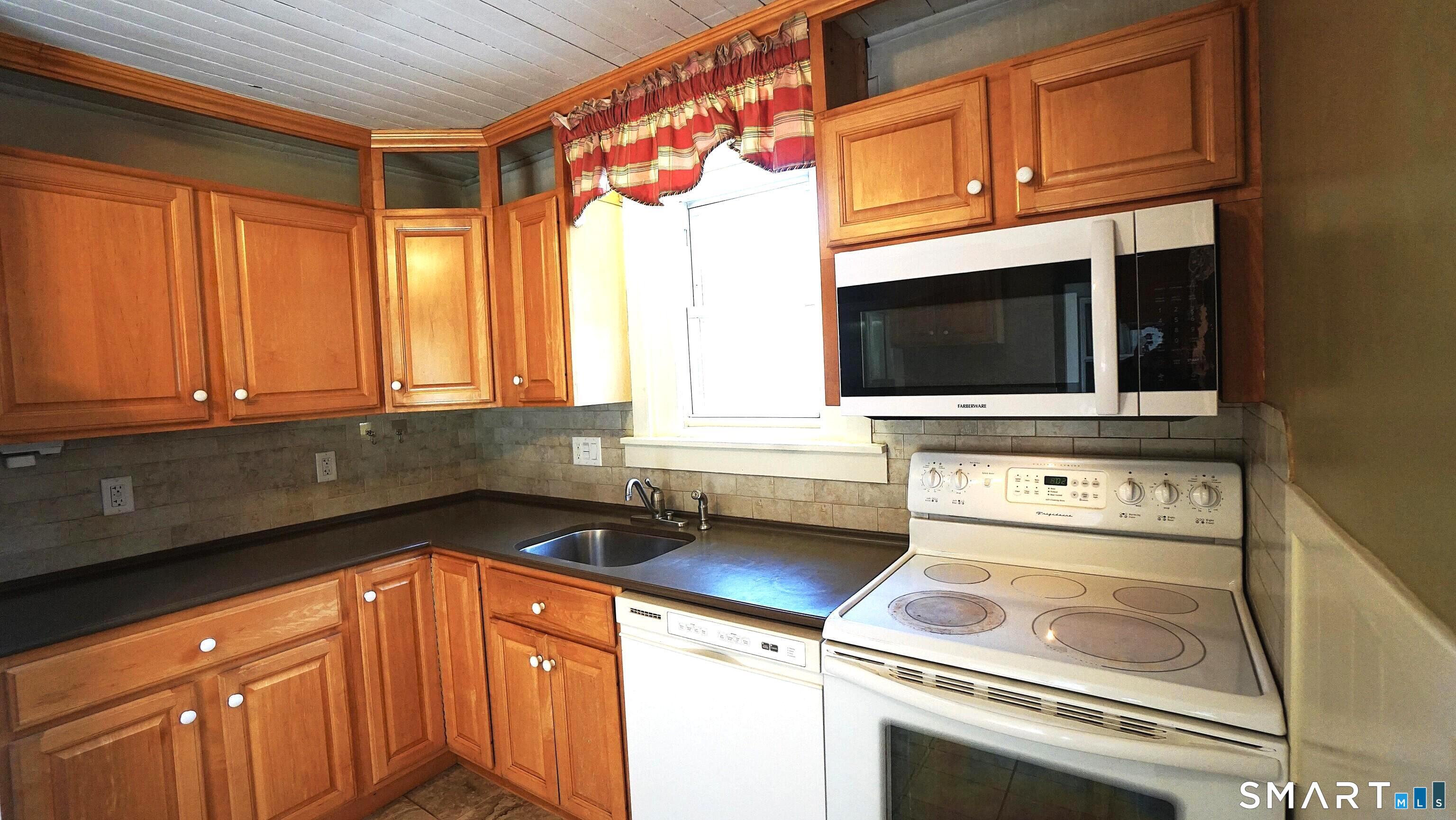 42 Woodbridge Street Manchester CT 06042