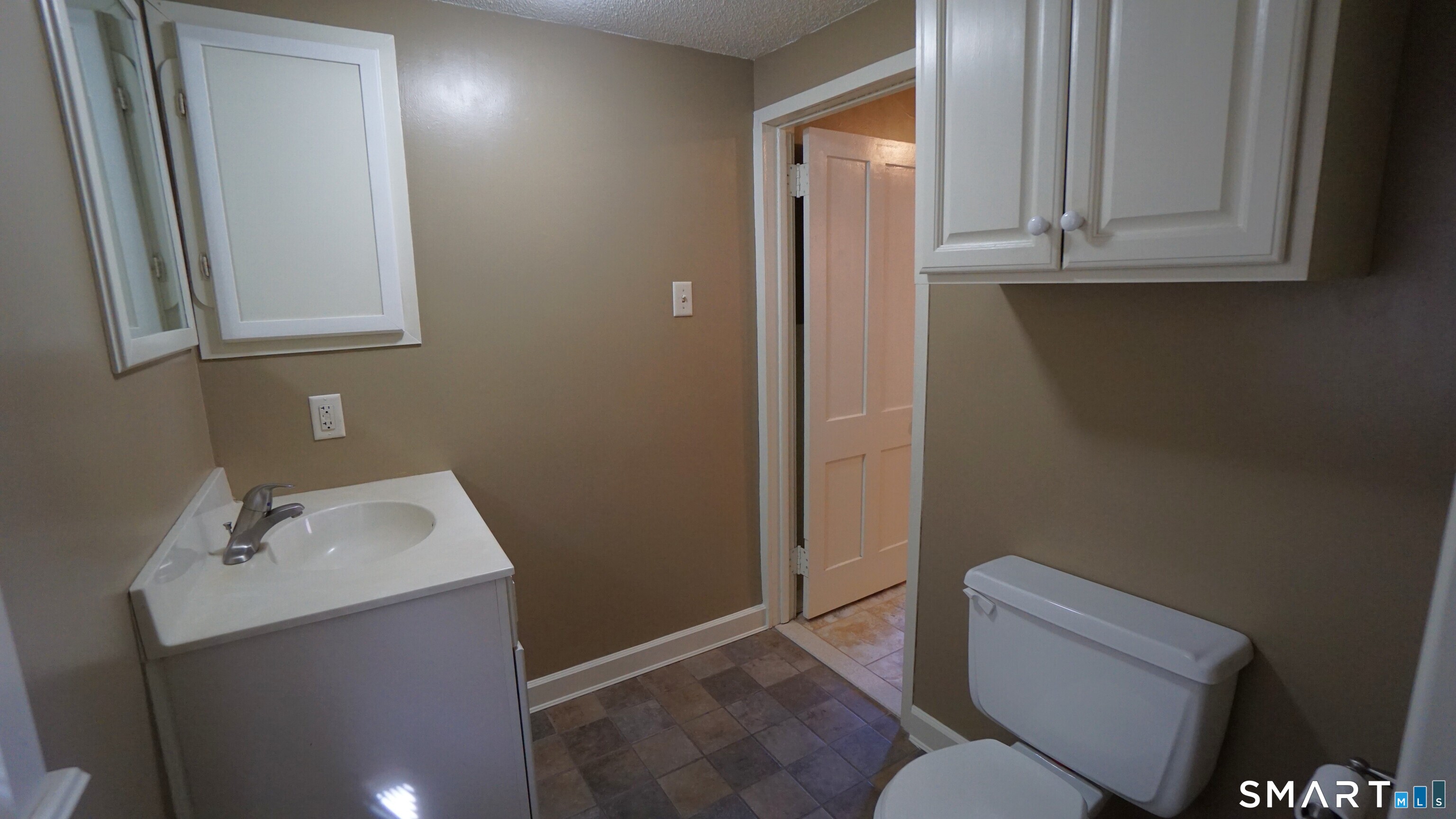 42 Woodbridge Street Manchester CT 06042