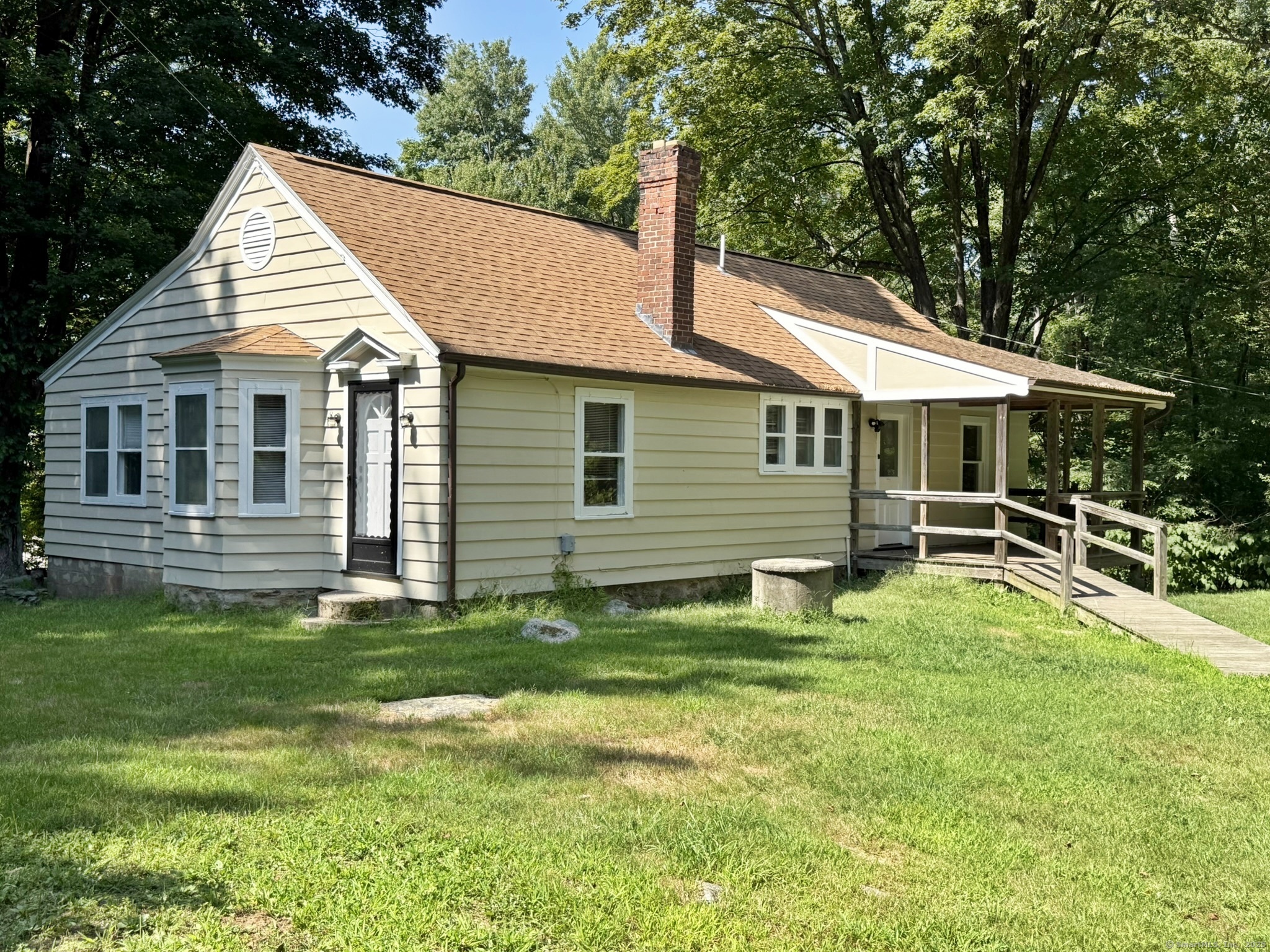 140 Hammertown Road Monroe CT 06468