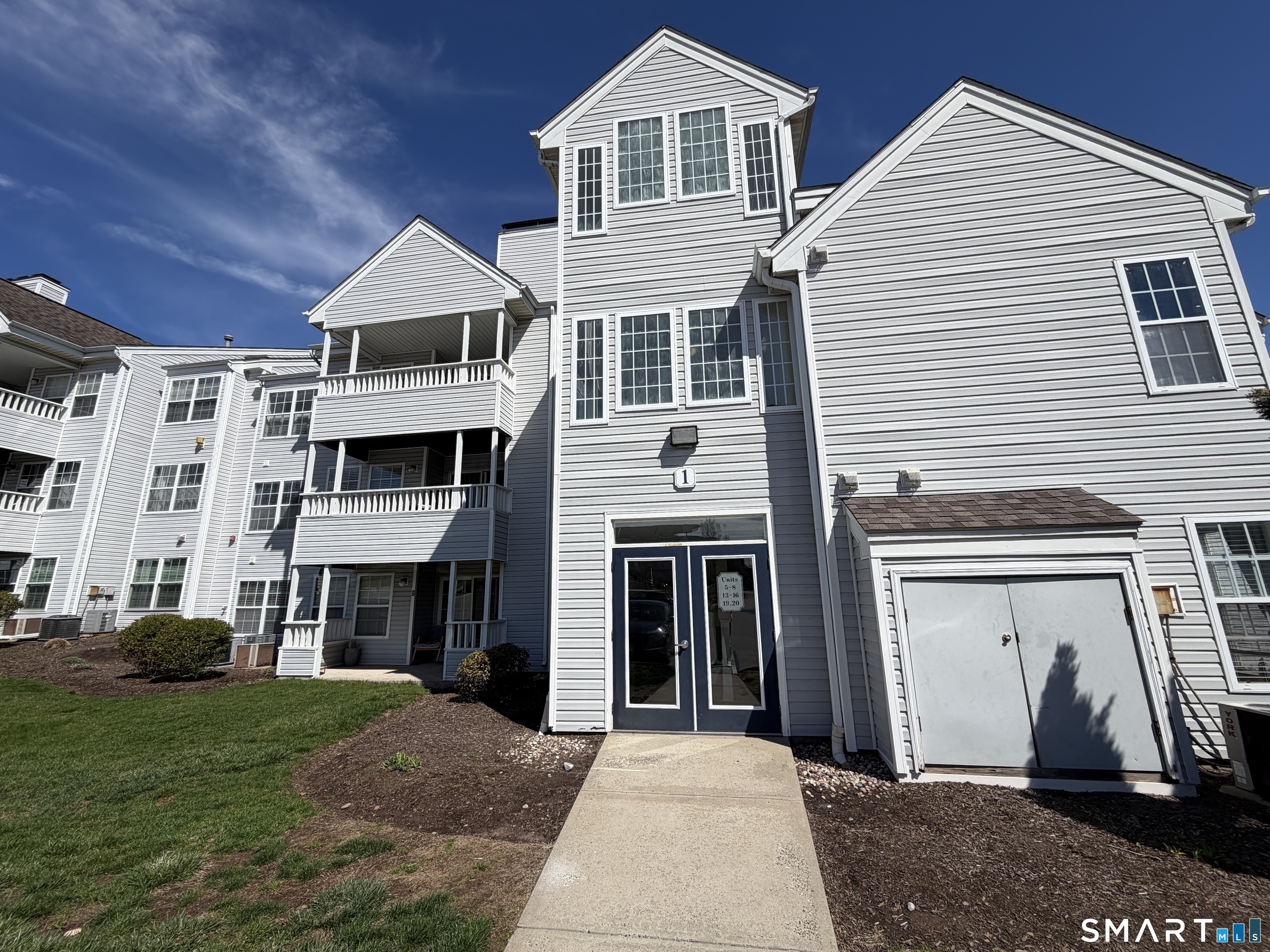 1 Forest Glen Circle Middletown CT 06457