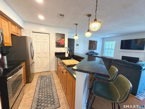 1 Forest Glen Circle Middletown CT 06457
