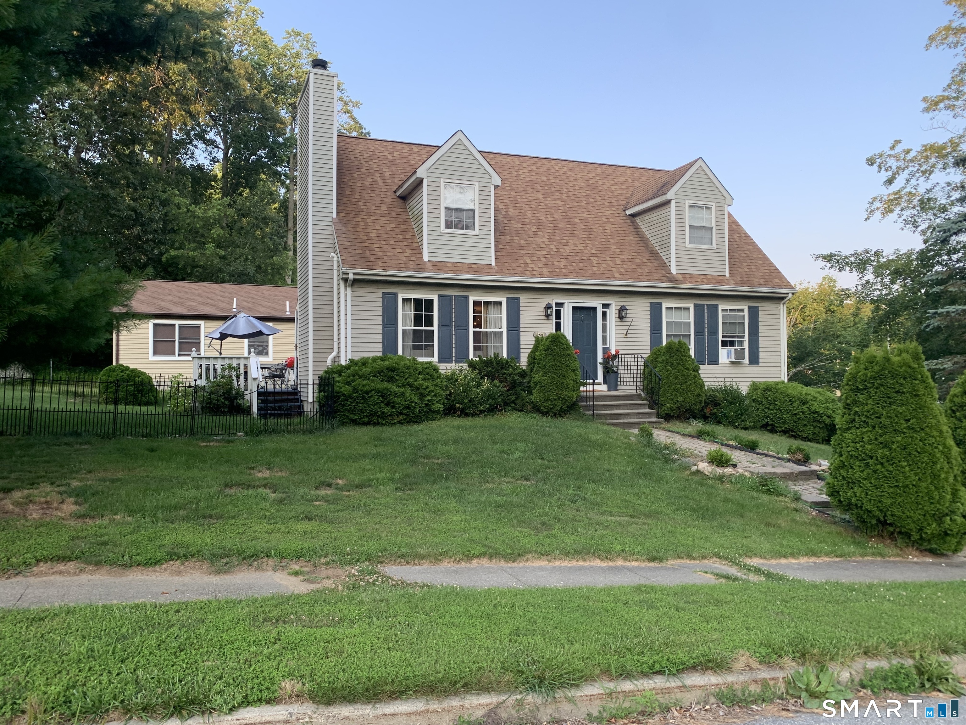 Groton CT, 160 Russell Street