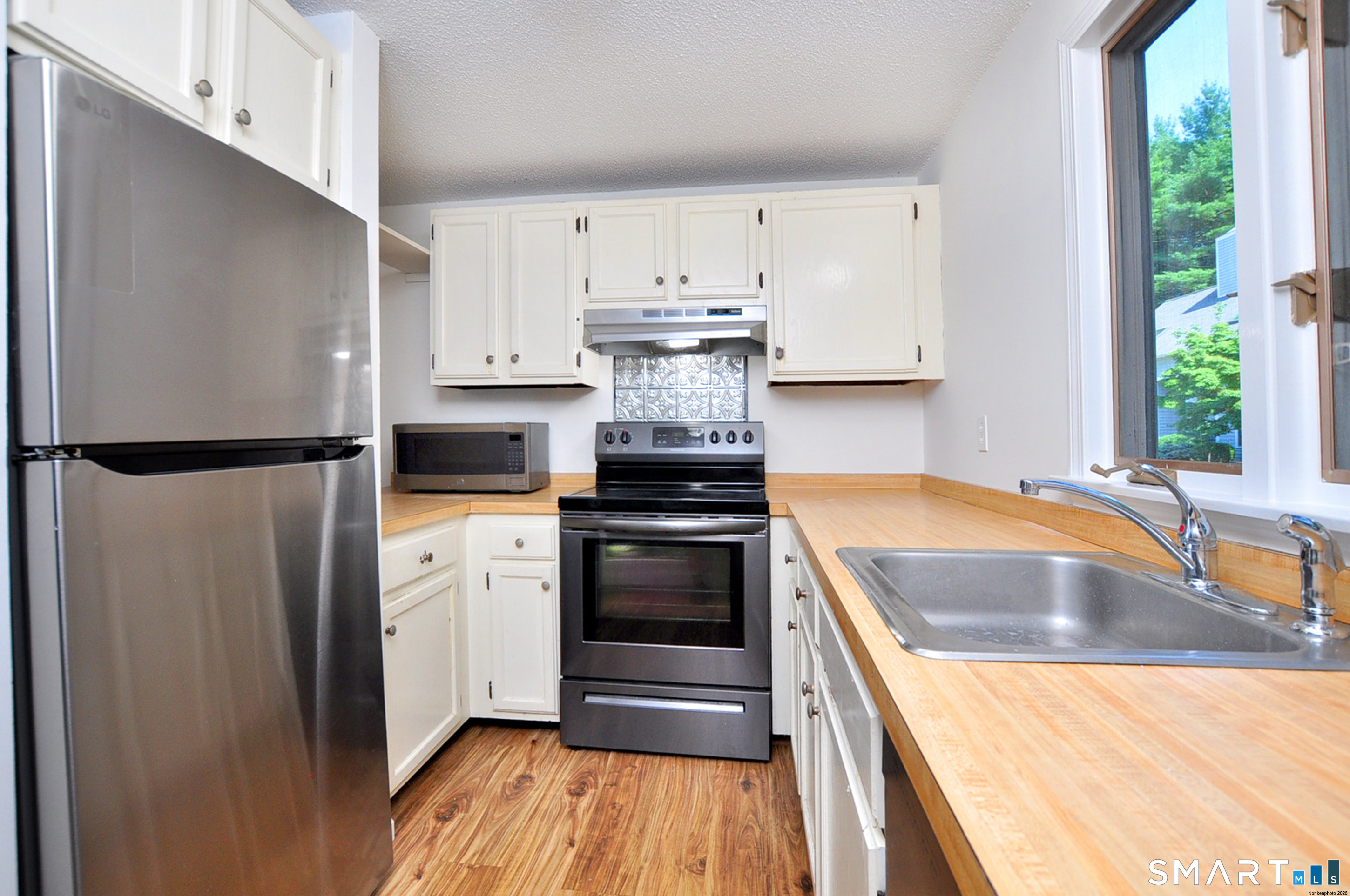 45 River Colony Guilford CT 06437