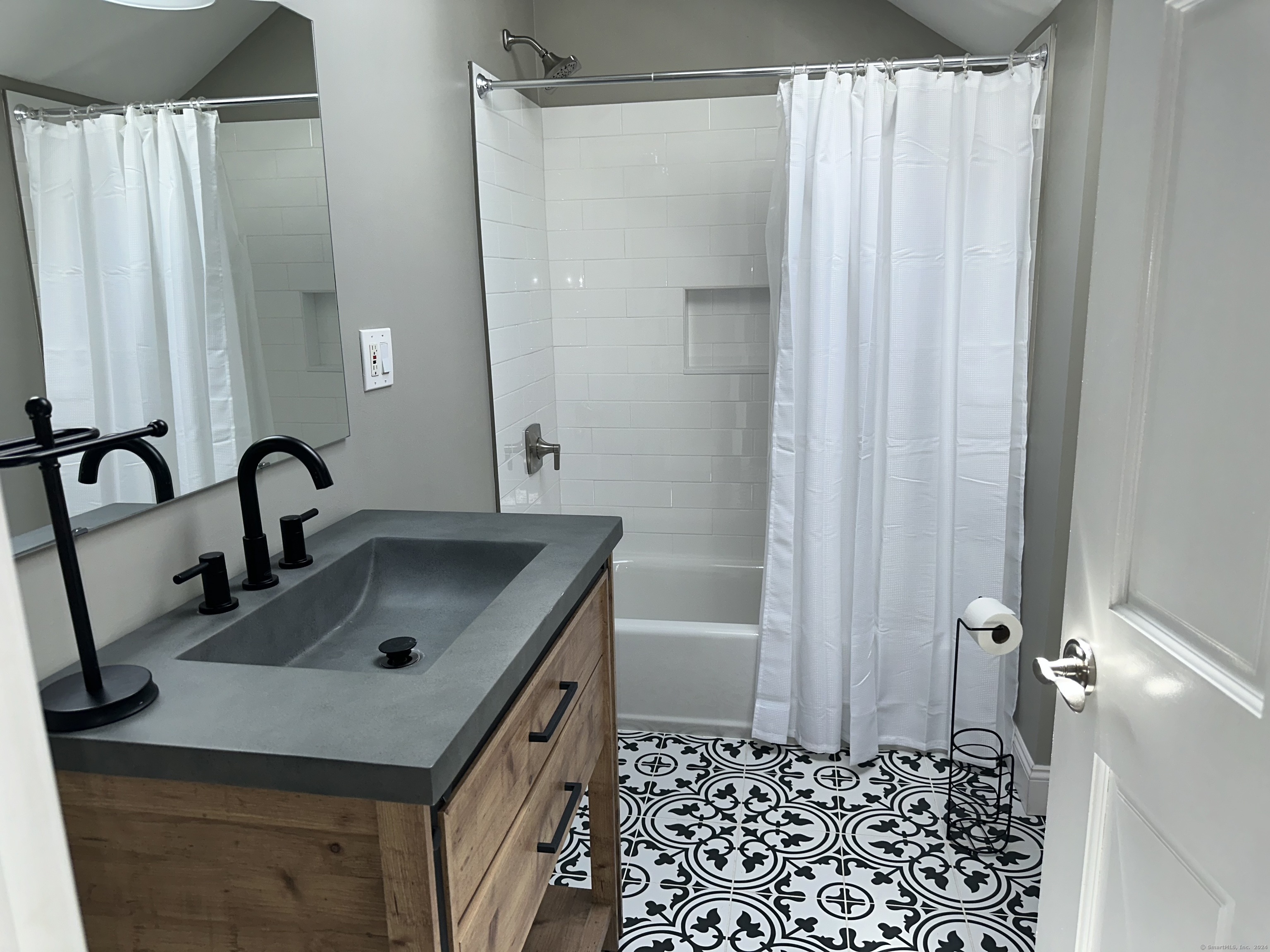 158 Indian Well Road Shelton CT 06484