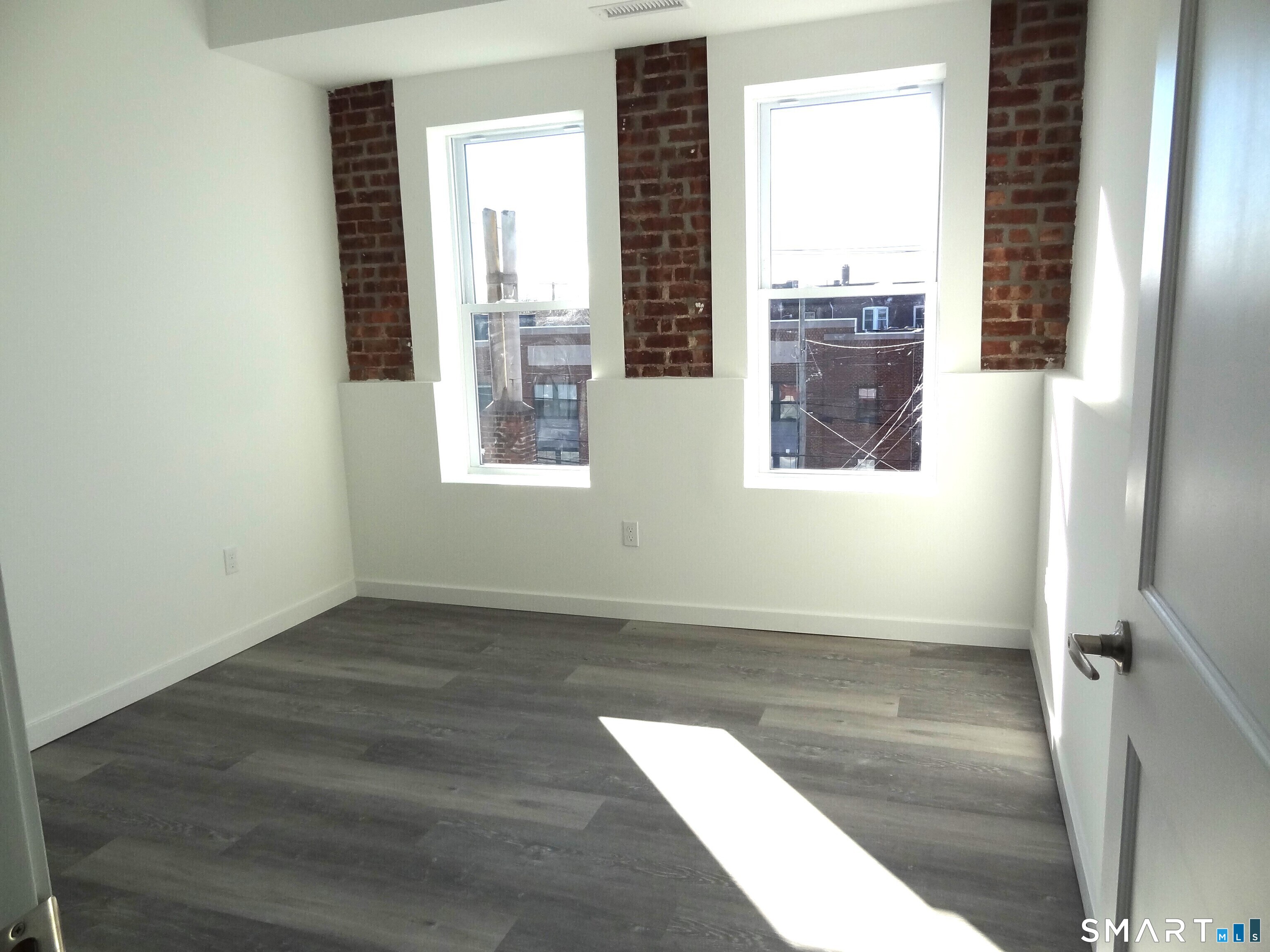 2806 Fairfield Avenue Bridgeport CT 06605