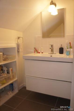 16 Manor Street Stamford CT 06902