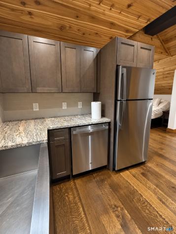 12 Cedarstone Road Oxford CT 06478