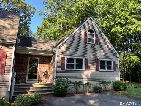 7 Stephens Court Clinton CT 06413