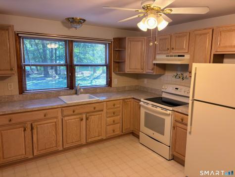 7 Stephens Court Clinton CT 06413