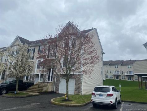 1305 Sienna Drive Danbury CT 06810