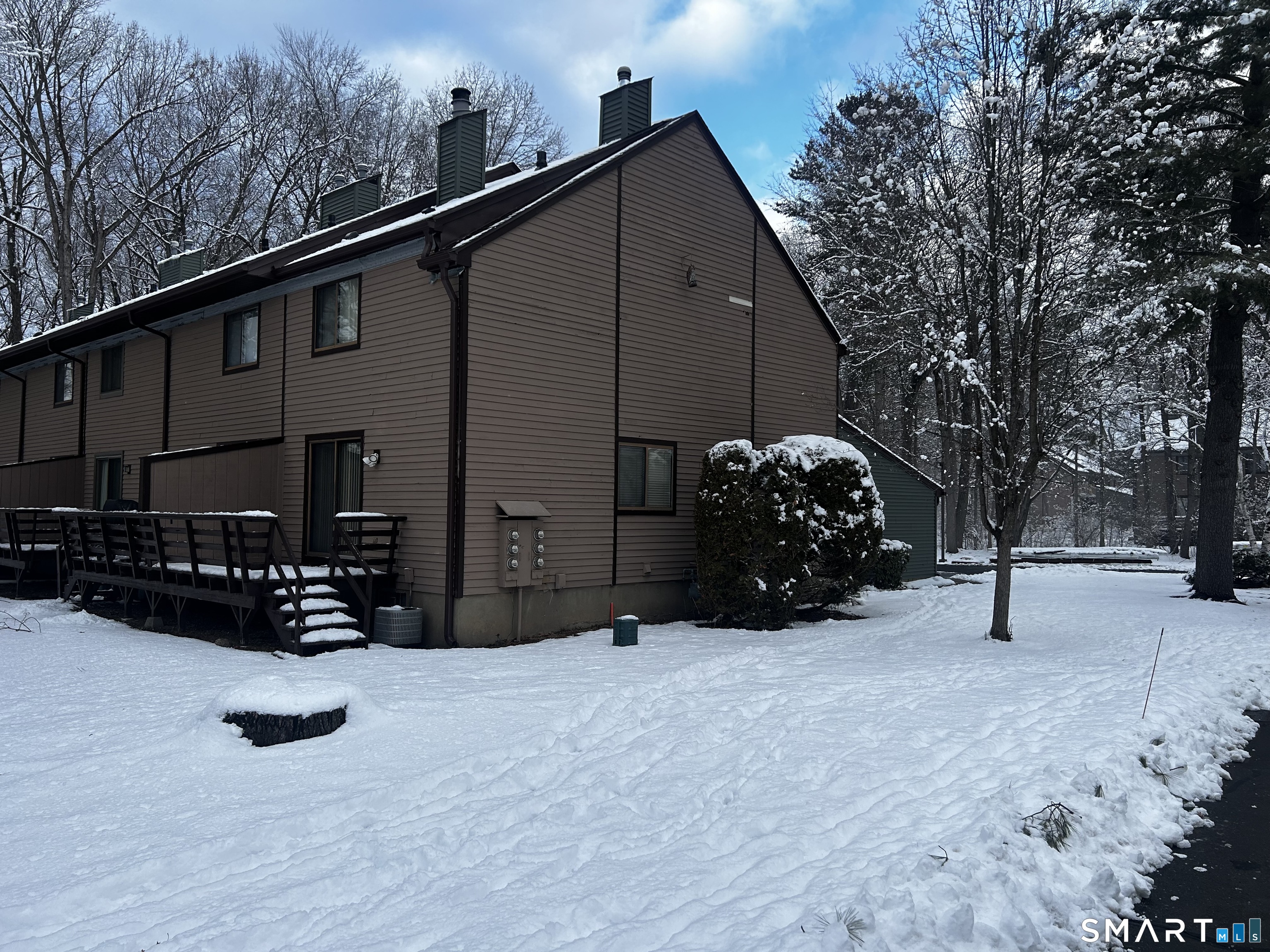 151 Wynwood Drive Enfield CT 06082