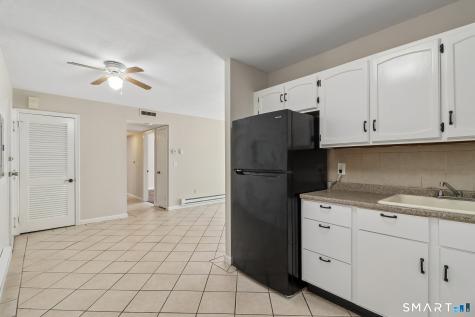 1274 East Main Street Meriden CT 06450