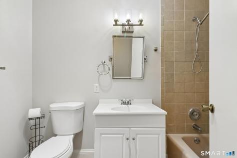 1274 East Main Street Meriden CT 06450