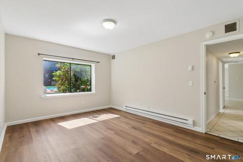 1274 East Main Street Meriden CT 06450