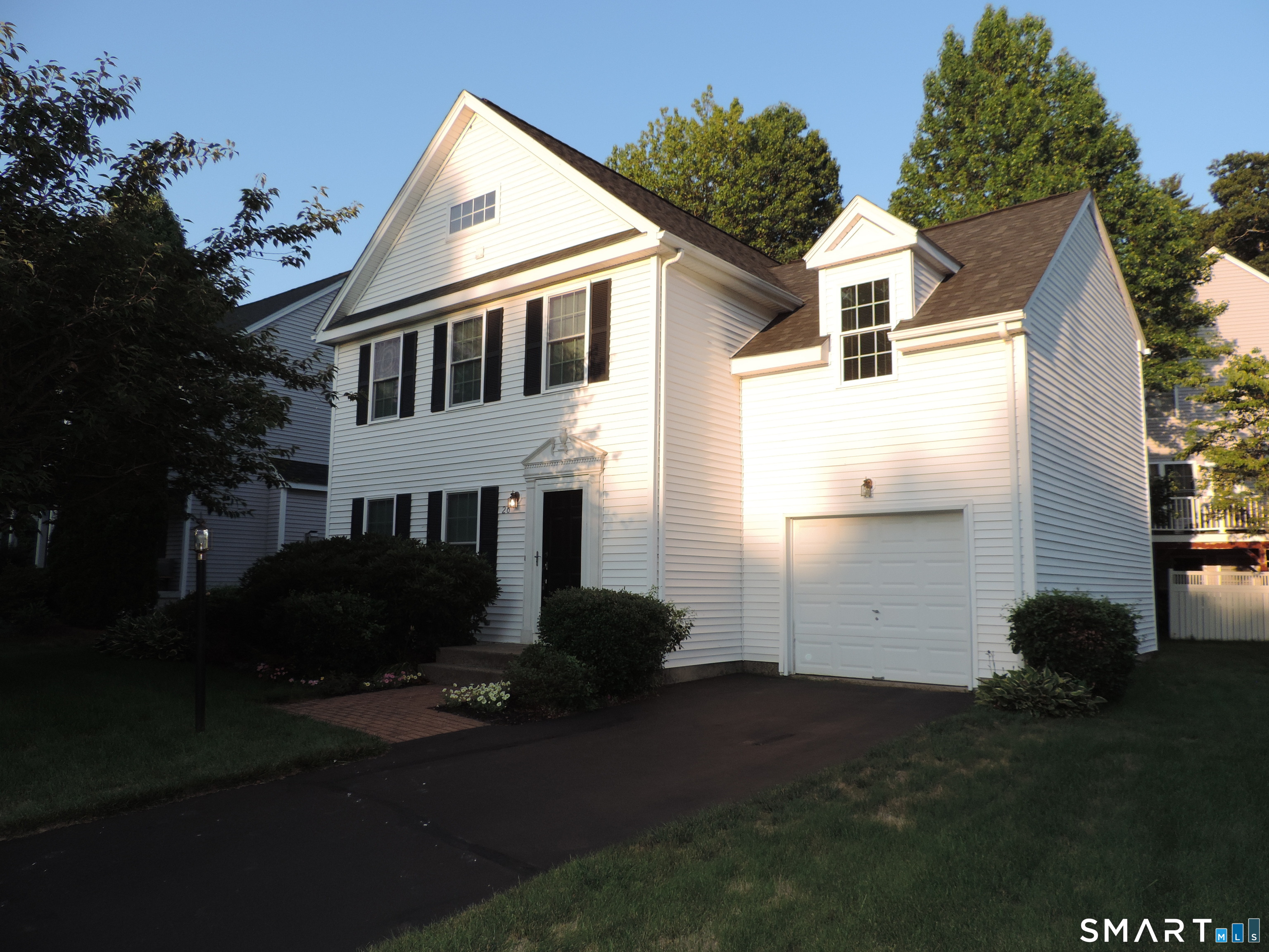26 Fox Hollow Avon CT 06001