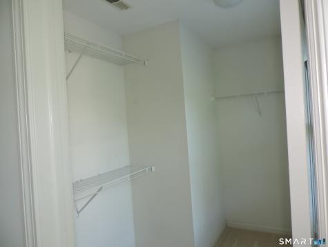 26 Fox Hollow Avon CT 06001
