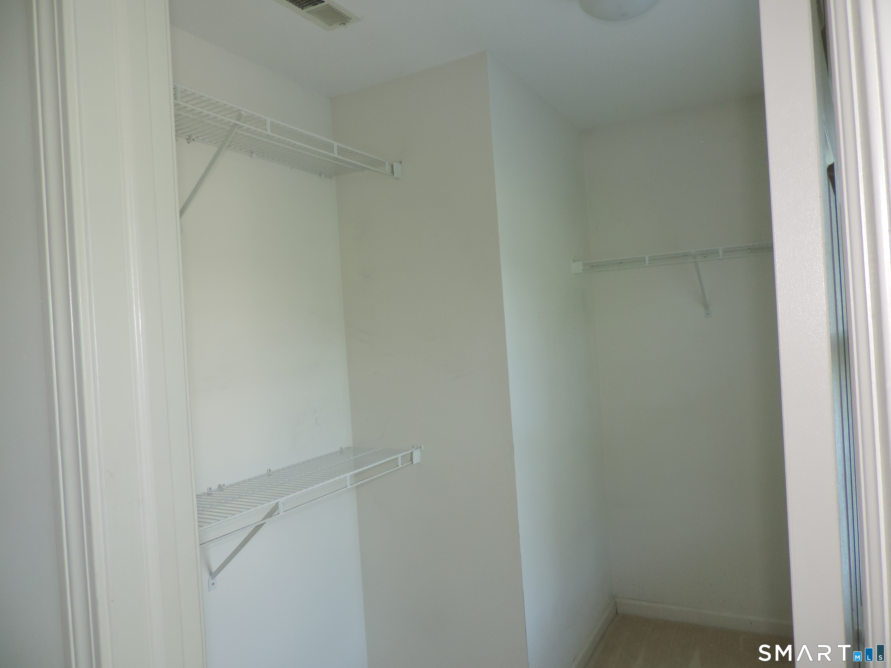 26 Fox Hollow Avon CT 06001