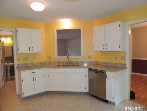 26 Fox Hollow Avon CT 06001