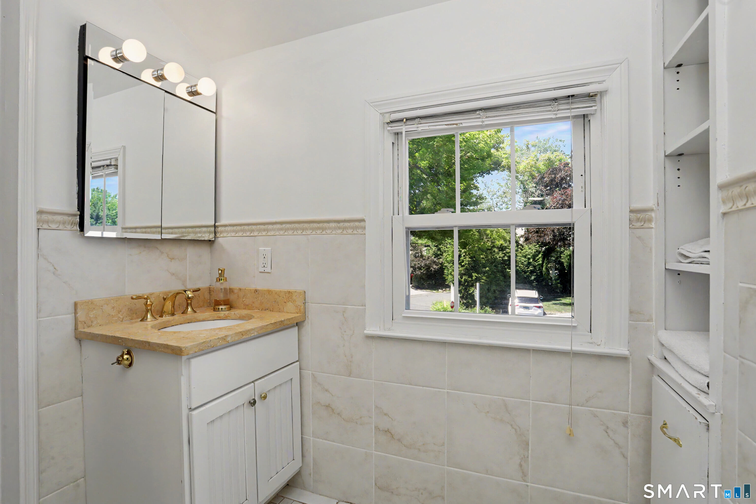 15 Le Grande Avenue Greenwich CT 06830