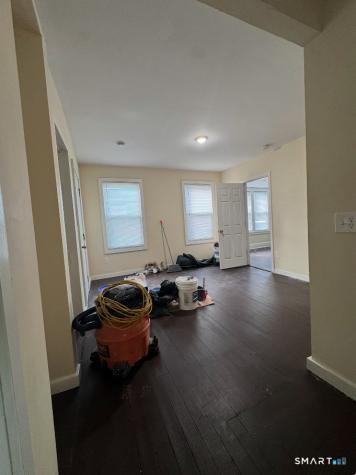 144-146 Montauk Avenue New London CT 06320