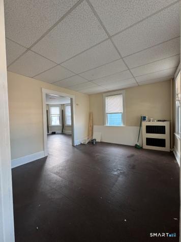 144-146 Montauk Avenue New London CT 06320