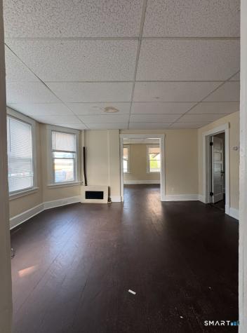144-146 Montauk Avenue New London CT 06320