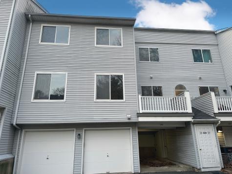 126 Staffordshire Commons Drive Wallingford CT 06492
