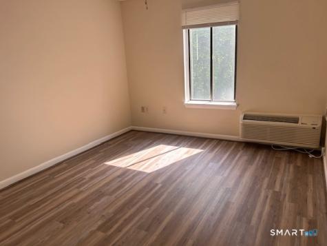 175 Mill Pond Road Hamden CT 06514
