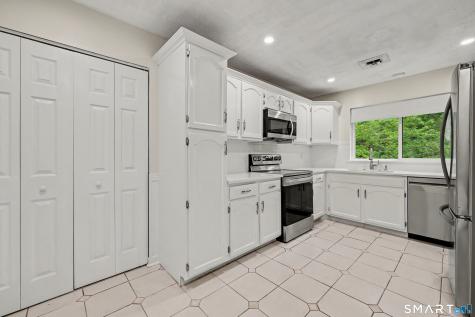172 Gillies Lane Norwalk CT 06854