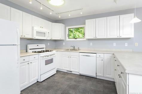 5 Wakerobin Road Norwalk CT 06851