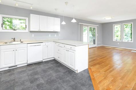 5 Wakerobin Road Norwalk CT 06851