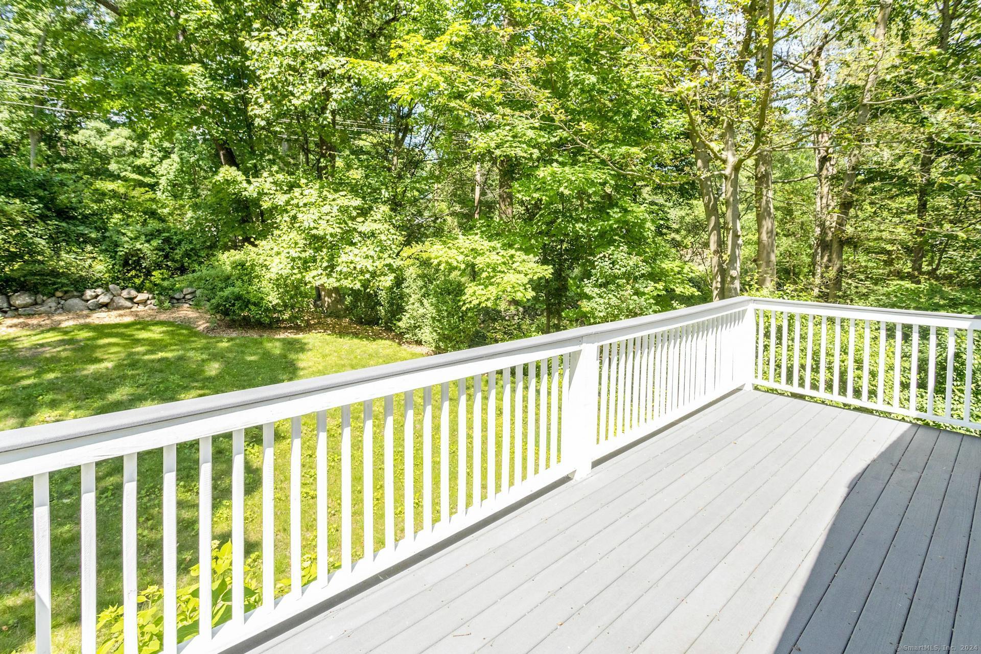 5 Wakerobin Road Norwalk CT 06851