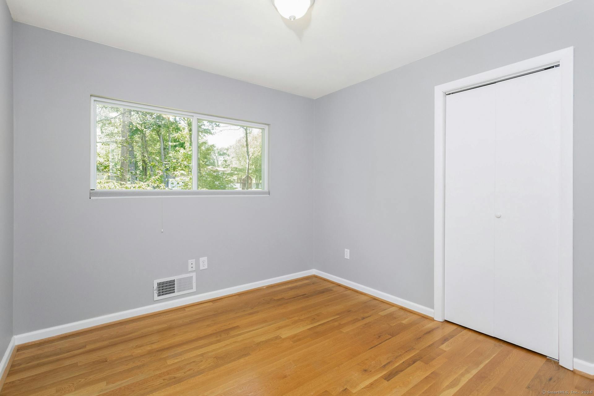 5 Wakerobin Road Norwalk CT 06851