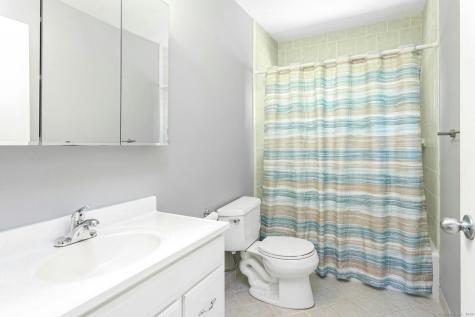 5 Wakerobin Road Norwalk CT 06851
