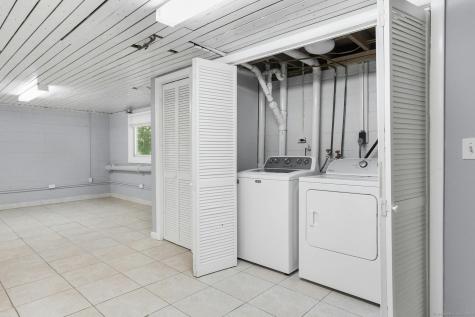 5 Wakerobin Road Norwalk CT 06851