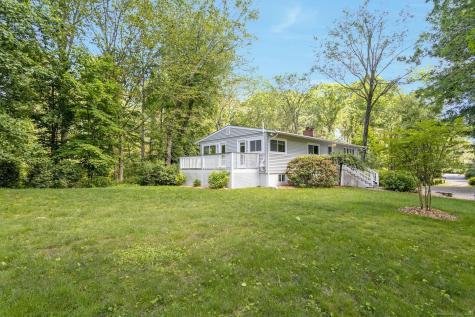 5 Wakerobin Road Norwalk CT 06851