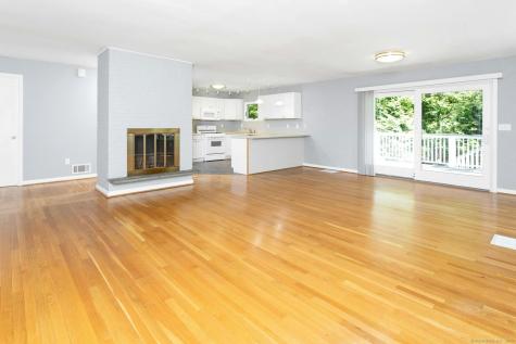 5 Wakerobin Road Norwalk CT 06851