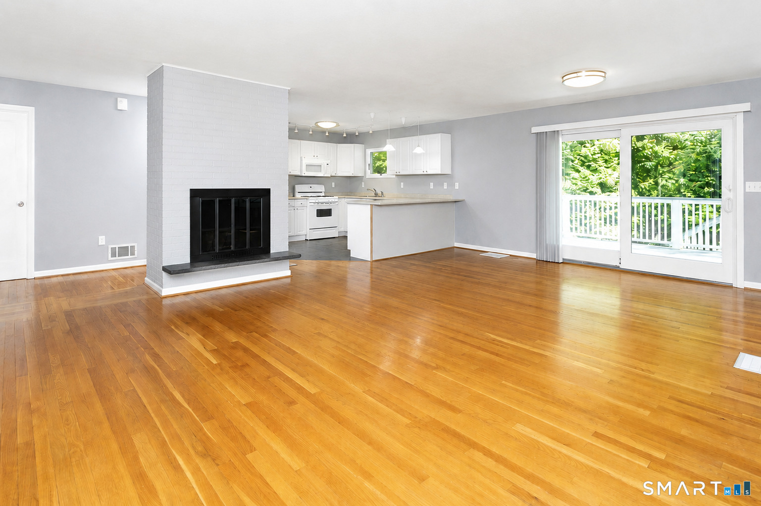 5 Wakerobin Road Norwalk CT 06851