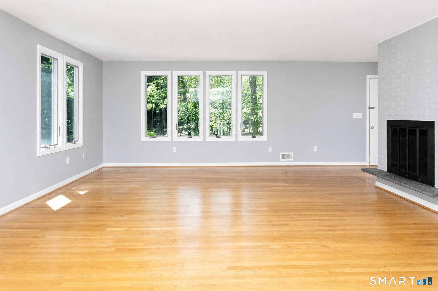 5 Wakerobin Road Norwalk CT 06851