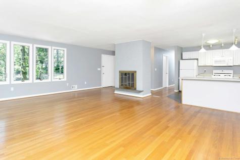 5 Wakerobin Road Norwalk CT 06851