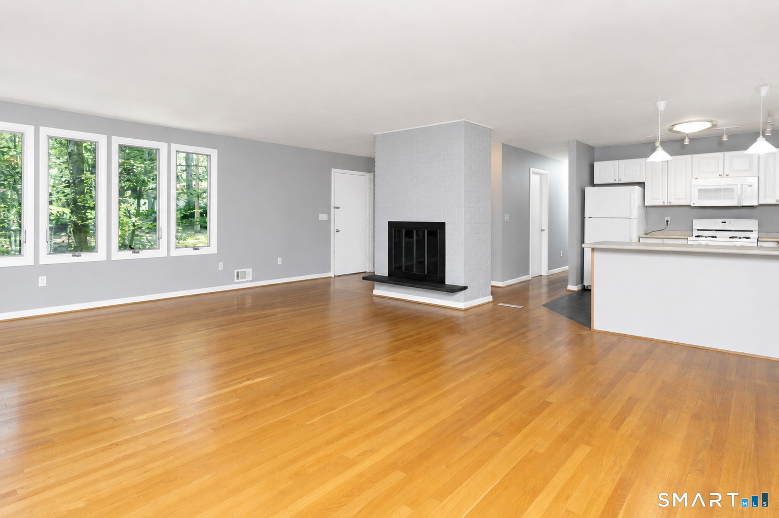5 Wakerobin Road Norwalk CT 06851