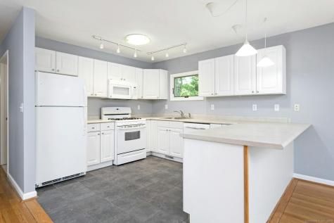 5 Wakerobin Road Norwalk CT 06851