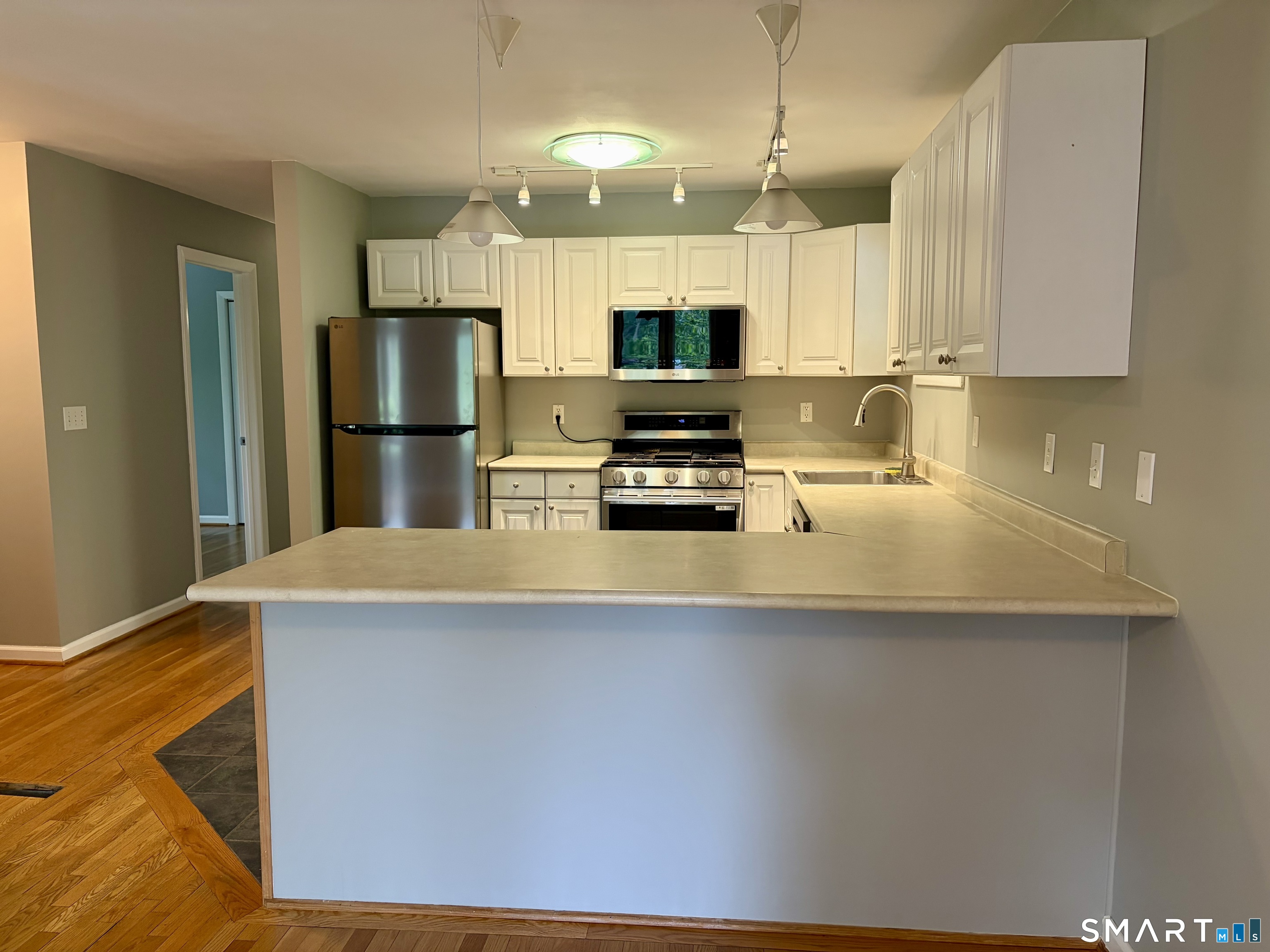 5 Wakerobin Road Norwalk CT 06851