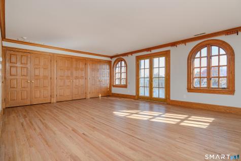 12 Runkenhage Road Darien CT 06820