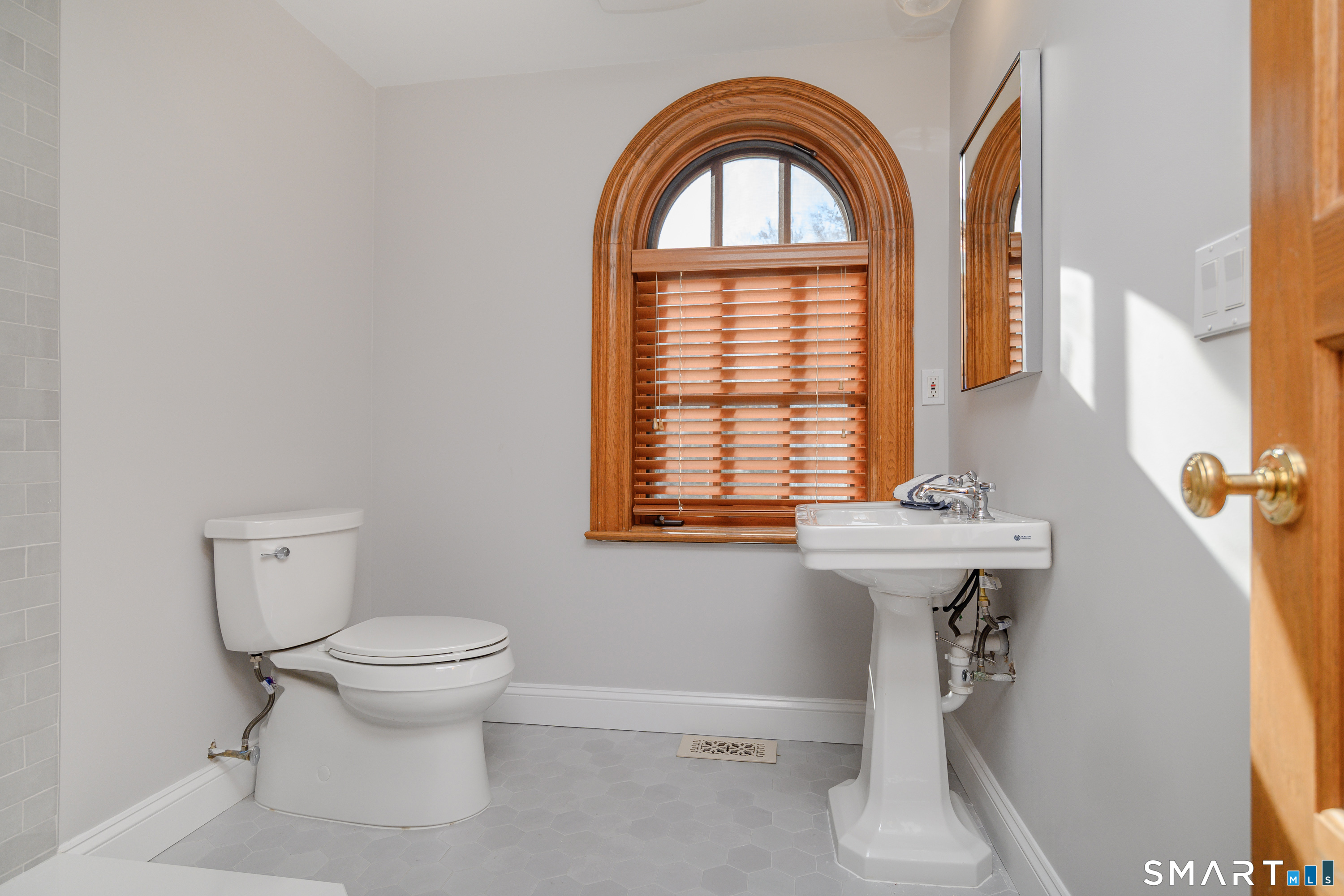12 Runkenhage Road Darien CT 06820